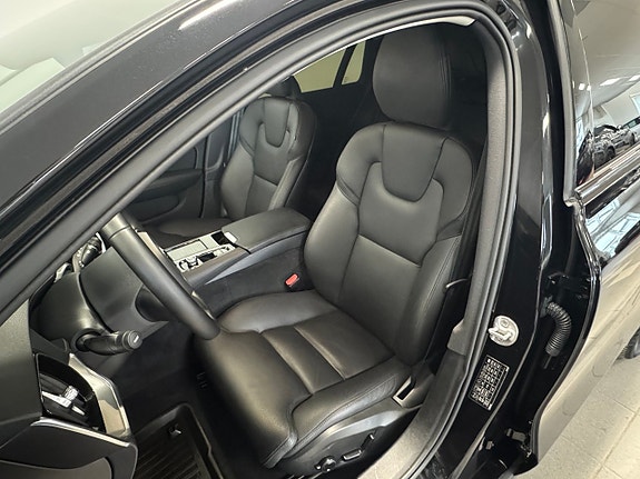 Volvo V60 5 of 16
