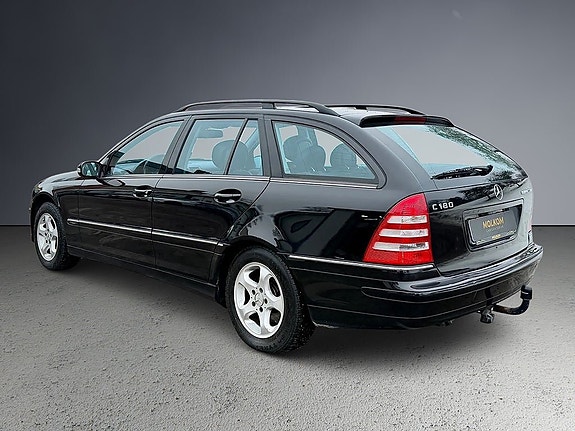 Mercedes-Benz C180 5 of 5