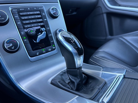 Volvo V60 6 of 13