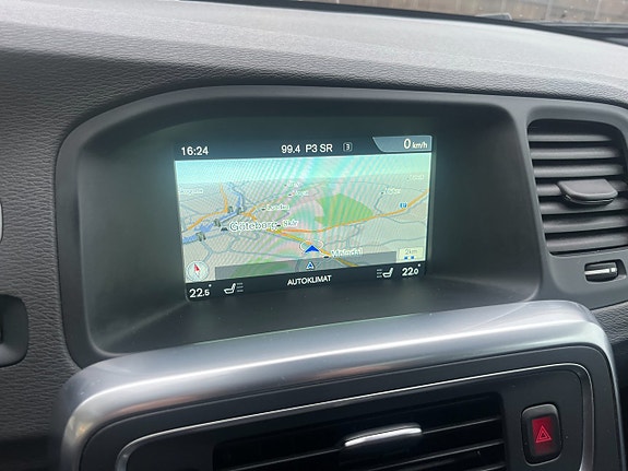 Volvo V60 8 of 13
