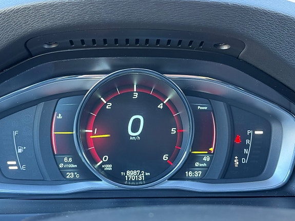 Volvo V60 11 of 13