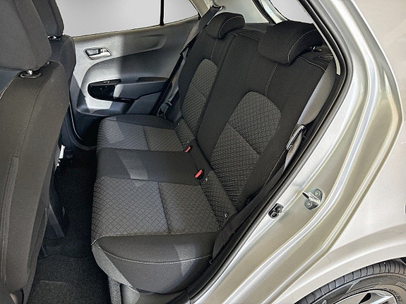 Kia Picanto 9 of 14