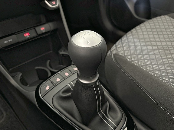 Kia Picanto 12 of 14