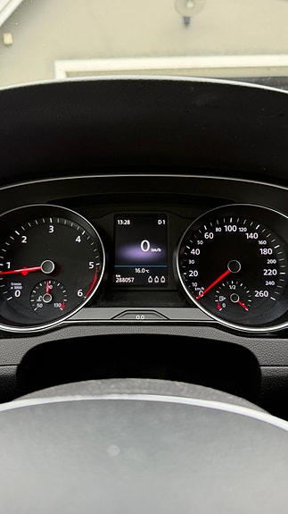 Volkswagen Passat 5 of 6