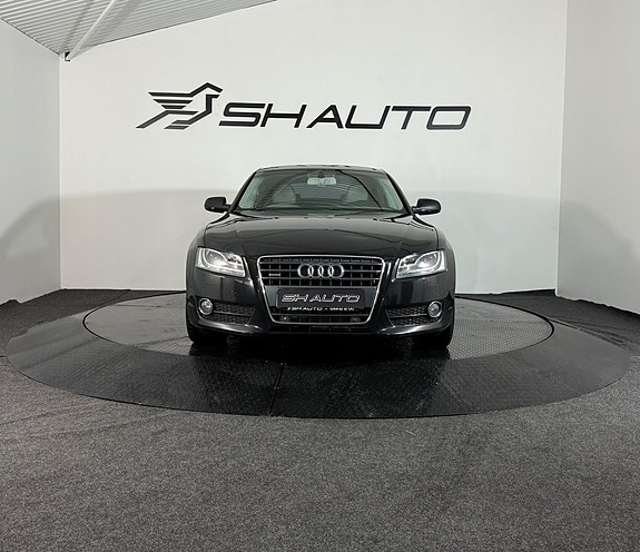 Audi A5 2 of 18
