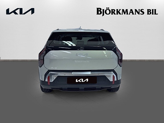 Kia EV3 5 of 5