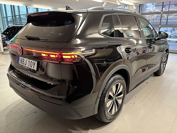 Volkswagen Tiguan 4 of 24