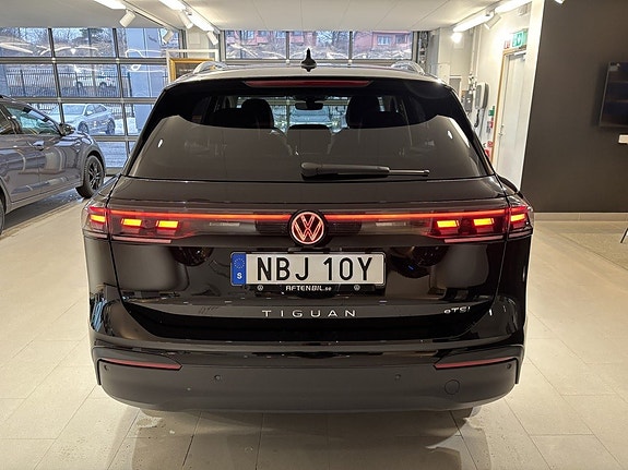 Volkswagen Tiguan 6 of 24