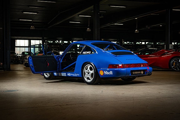 Porsche 911 11 of 30