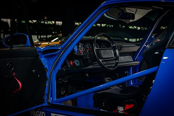 Porsche 911 15 of 30
