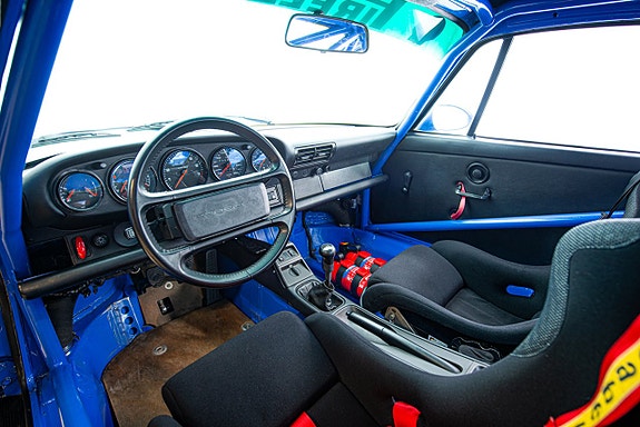 Porsche 911 17 of 30