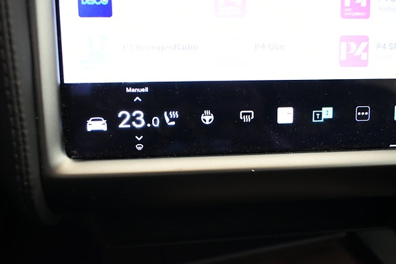 Tesla Model S 19 of 24