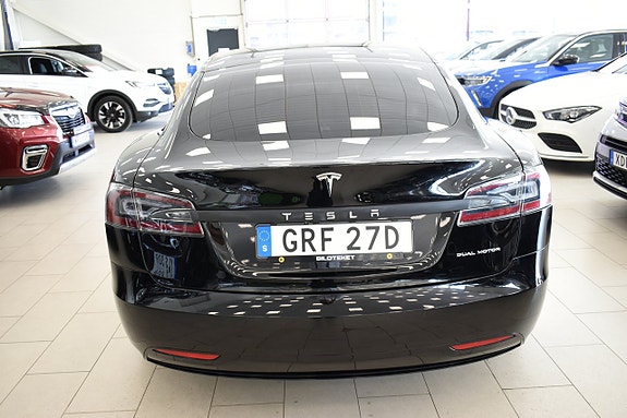 Tesla Model S 5 of 24