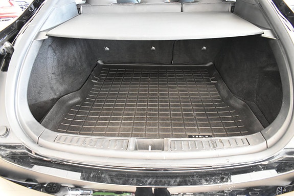 Tesla Model S 9 of 24