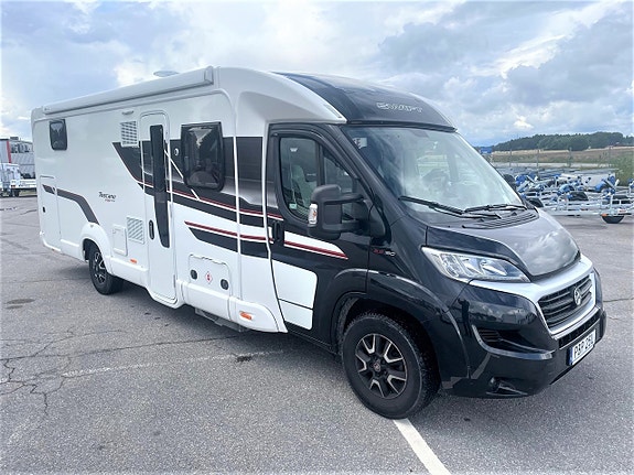 Swift Toscane 794 LB, långbäddar, Alde, Aut, solcell,