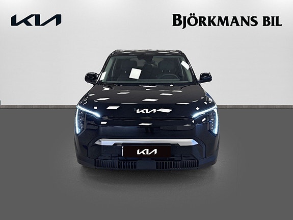Kia EV3 2 of 22