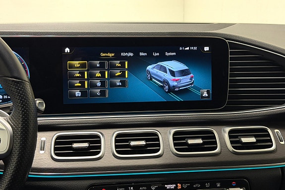 Mercedes-Benz GLE350 de 16 of 27