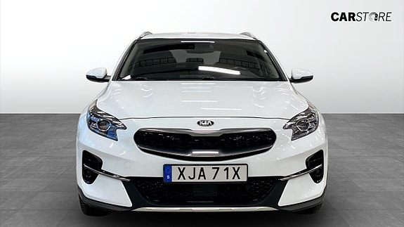 Kia XCeed 8 of 15