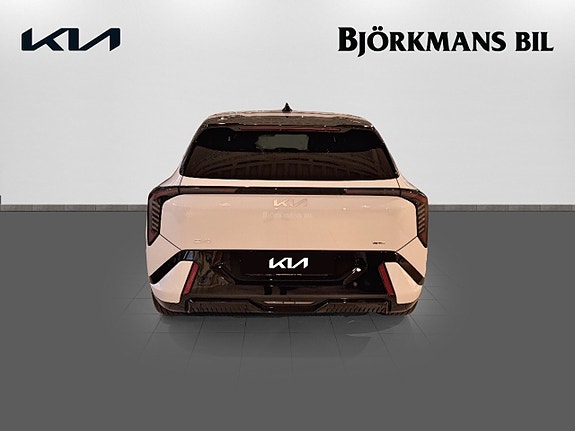 Kia EV4 5 of 5