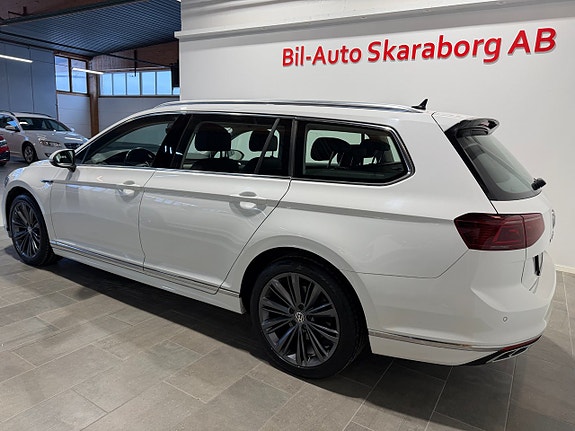 Volkswagen Passat 3 of 5