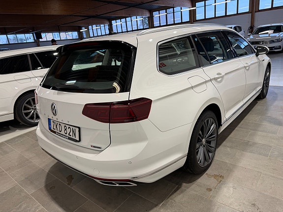 Volkswagen Passat 5 of 5