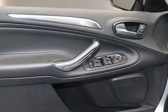 Ford S-MAX 17 of 21