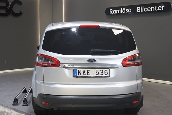 Ford S-MAX 8 of 21