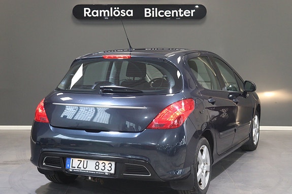 Peugeot 308 7 of 18