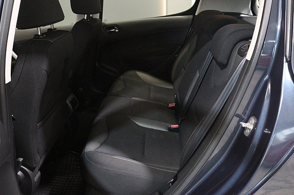 Peugeot 308 11 of 18