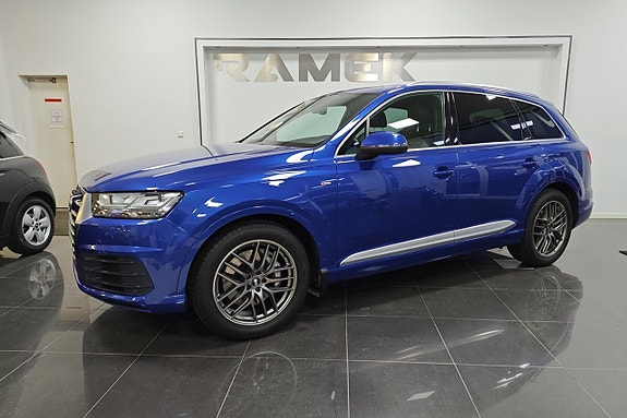 Audi Q7 6 of 8