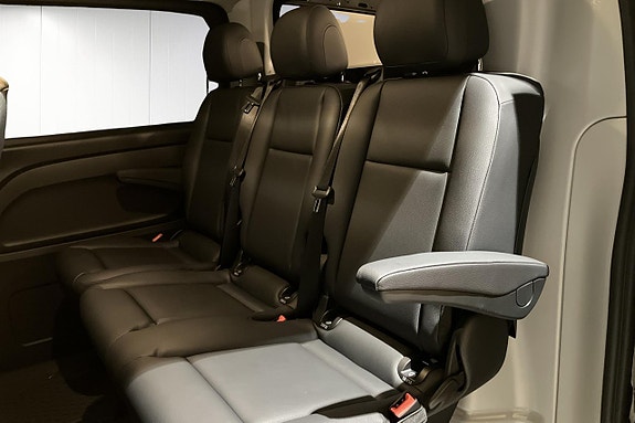 Mercedes-Benz Vito 119 19 of 24