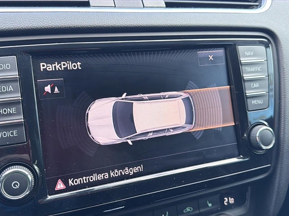 Skoda Octavia Scout 16 of 19