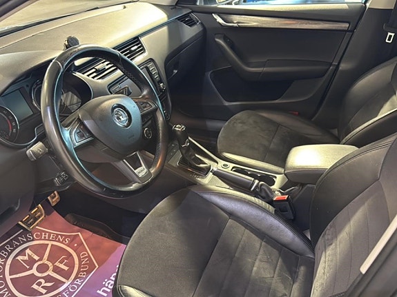 Skoda Octavia Scout 10 of 19