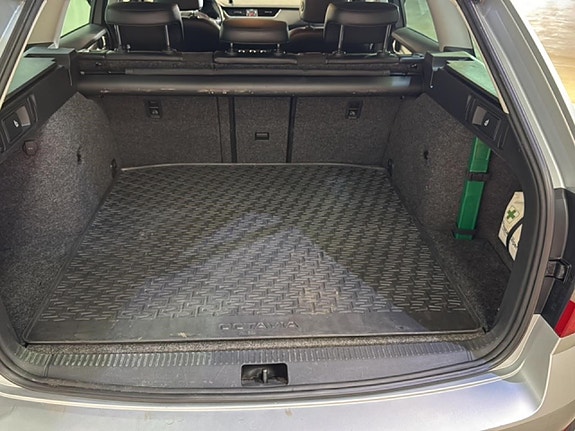 Skoda Octavia Scout 13 of 19