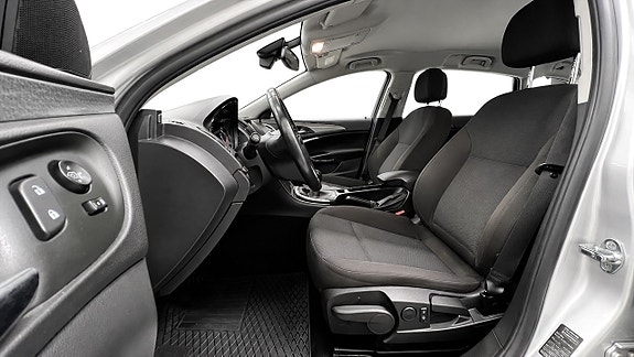 Opel Insignia 10 of 17