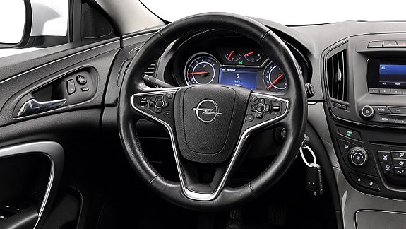 Opel Insignia 8 of 17
