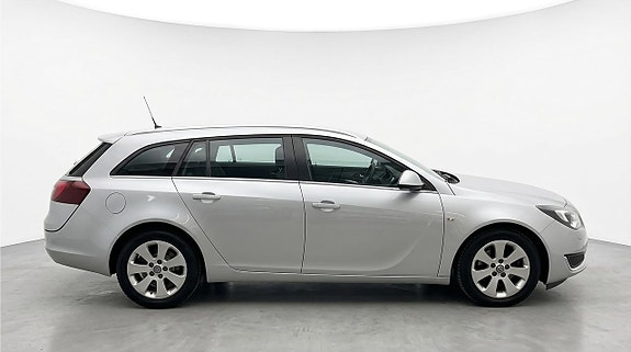 Opel Insignia 3 of 5