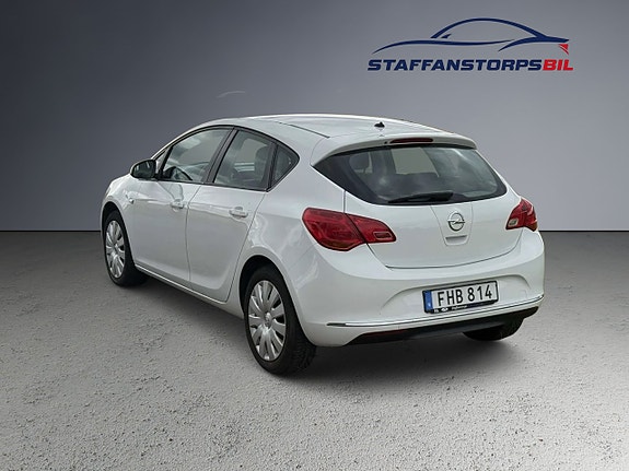 Opel Astra 5 of 10