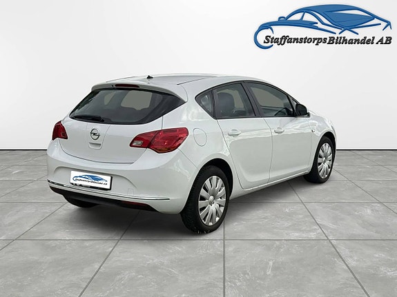 Opel Astra 5 of 5
