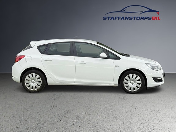 Opel Astra 4 of 10