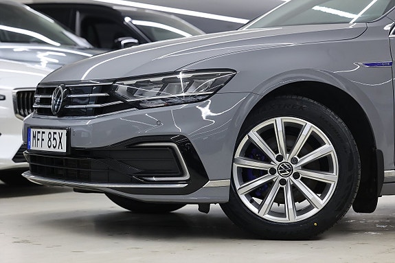 Volkswagen Passat 4 of 5