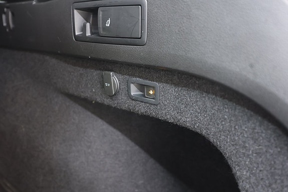 Volkswagen Passat 10 of 24