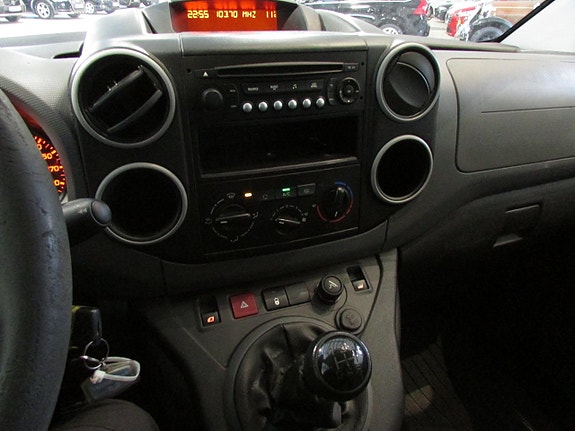 Peugeot Partner 13 of 15