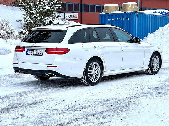 Mercedes-Benz E200 6 of 25