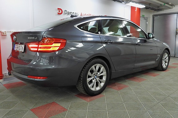 BMW 320 8 of 26
