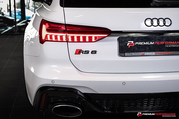 Audi RS6 4 of 5