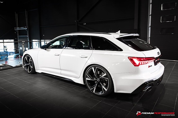 Audi RS6 2 of 5