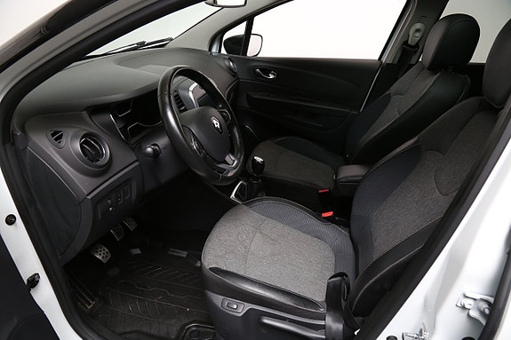 Renault Captur 10 of 24