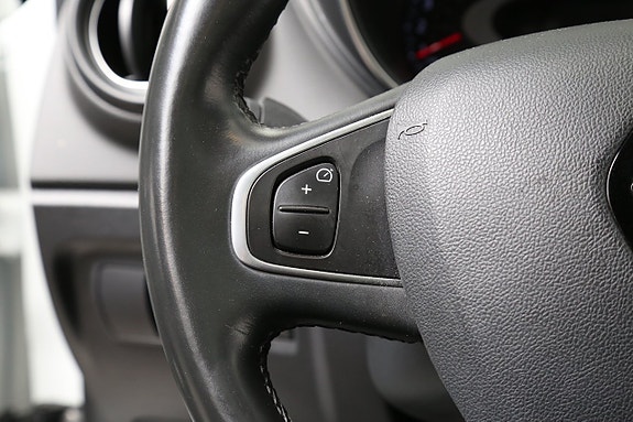 Renault Captur 16 of 24