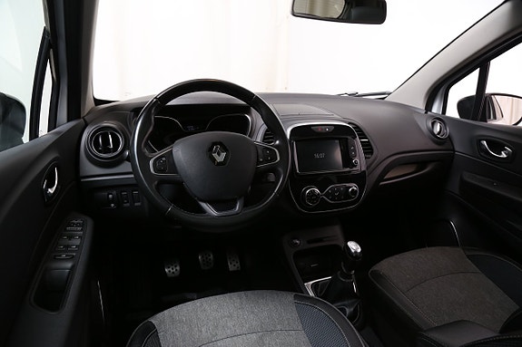 Renault Captur 15 of 24